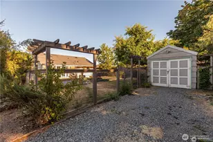 8601 36th Ave SW, Seattle, WA 98126 - Photo 24