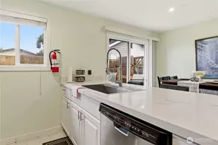 3208 21st St, Everett, WA 98201 - Photo 10