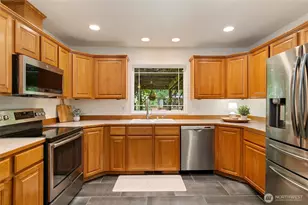 731 E Lakeshore Dr, Allyn, WA 98524 - Photo 14