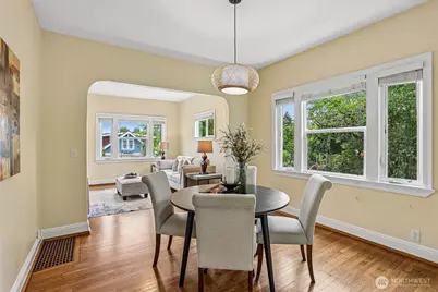 8609 55th Avenue S, Seattle, WA 98118 - Photo 6