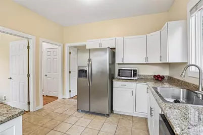 8609 55th Avenue S, Seattle, WA 98118 - Photo 10