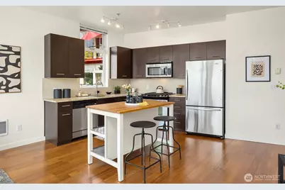 2960 Eastlake Avenue E #213, Seattle, WA 98102 - Photo 8