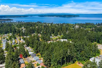 2512 Natalie Lane, Steilacoom, WA 98388 - Photo 2