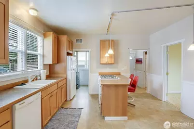320 Williams Avenue N, Renton, WA 98057 - Photo 26
