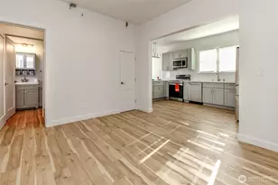 320 Williams Ave N, Renton, WA 98057 - Photo 10