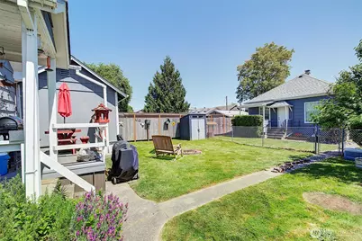 320 Williams Avenue N, Renton, WA 98057 - Photo 18