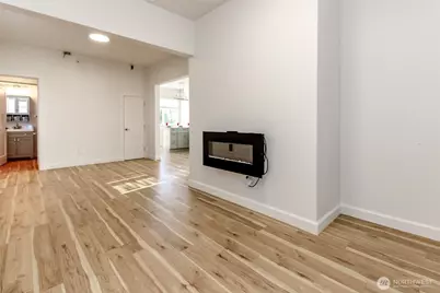320 Williams Avenue N, Renton, WA 98057 - Photo 6