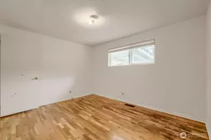 7525 200th St SW, Lynnwood, WA 98036 - Photo 14