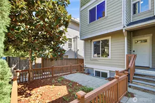 12316 33rd Ave NE, Seattle, WA 98125 - Photo 2