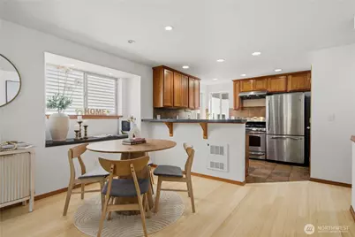 12316 33rd Avenue NE #C, Seattle, WA 98125 - Photo 8