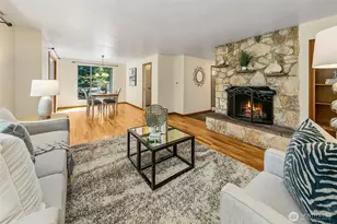 1108 NE 106th St, Seattle, WA 98125 - Photo 10
