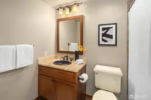 1301 Spring St, Seattle, WA 98104 - Photo 18