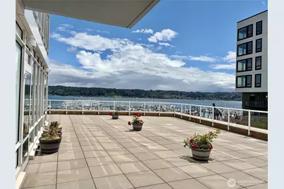 320 Washington Avenue #104, Bremerton, WA 98337 - Photo 2