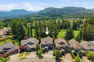 6929 Pinehurst Ave SE, Snoqualmie, WA 98065 - Photo 2