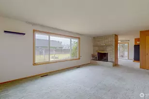 22 NE Tremont Dr, College Place, WA 99324 - Photo 6