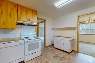 22 NE Tremont Dr, College Place, WA 99324 - Photo 10