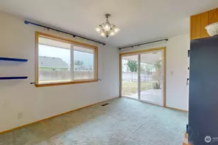 22 NE Tremont Dr, College Place, WA 99324 - Photo 12