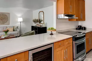 2501 Canterbury Ln E, Seattle, WA 98112 - Photo 10