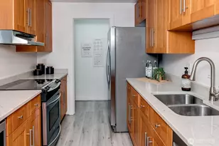 2501 Canterbury Ln E, Seattle, WA 98112 - Photo 12