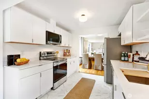6203 39th Ave NE, Seattle, WA 98115 - Photo 10