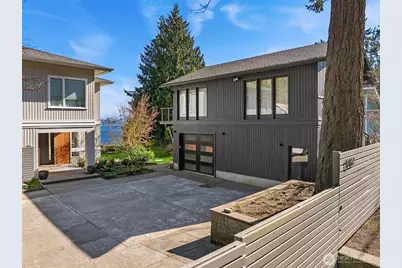 12168 Sunrise Drive NE, Bainbridge Island, WA 98110 - Photo 32