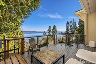 12168 Sunrise Drive NE, Bainbridge Island, WA 98110 - Photo 16