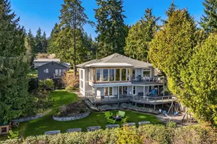 12168 Sunrise Drive NE, Bainbridge Island, WA 98110 - Photo 36