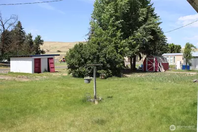 250 W May Avenue, Washtucna, WA 99371 - Photo 10