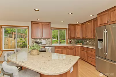 22424 243rd Place SE, Maple Valley, WA 98038 - Photo 4