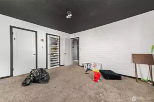 422 W 3rd St, Aberdeen, WA 98520 - Photo 12
