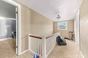 422 W 3rd St, Aberdeen, WA 98520 - Photo 18