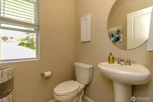 17531 110th Ave E, Puyallup, WA 98374 - Photo 16