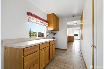 13608 Wide Hollow Road, Yakima, WA 98908 - Photo 4