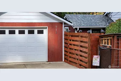 919 Pioneer Way, Shelton, WA 98584 - Photo 1