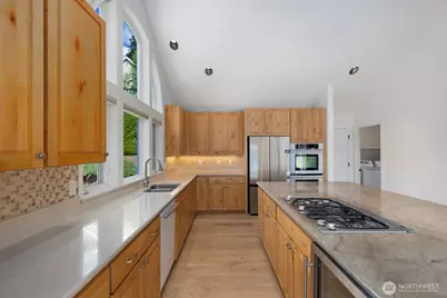 1642 204th Avenue NE, Sammamish, WA 98074 - Photo 10