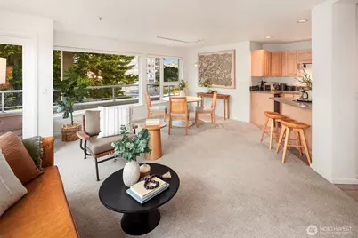 4528 8th Avenue NE #3C, Seattle, WA 98105 - Photo 6
