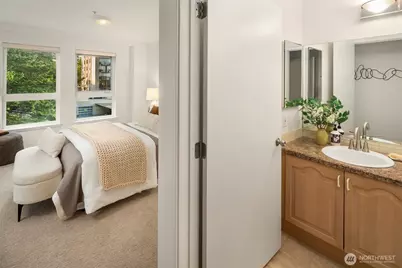 4528 8th Avenue NE #3C, Seattle, WA 98105 - Photo 16