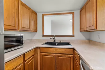 10002 Oak Lane SW, Lakewood, WA 98499 - Photo 14