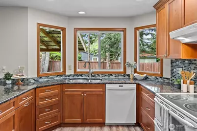9125 Zircon Drive SW, Lakewood, WA 98498 - Photo 8