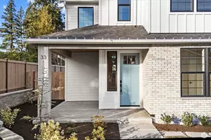 33 213th Pl SW, Bothell, WA 98021 - Photo 2