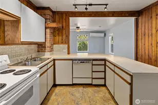 401 S 1st St, Roslyn, WA 98941 - Photo 18