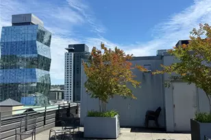 699 John St, Seattle, WA 98109 - Photo 24