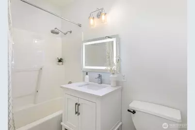 13000 Admiralty Way #K103, Everett, WA 98204 - Photo 6