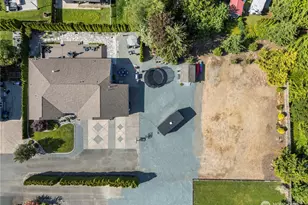 208 Lilly Ln, Mount Vernon, WA 98274 - Photo 40