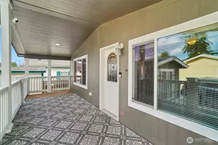 14322 Admiralty Way, Lynnwood, WA 98087 - Photo 4