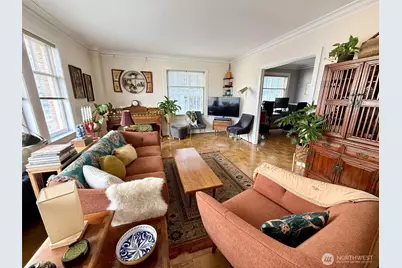 1017 Minor Avenue #702, Seattle, WA 98104 - Photo 8