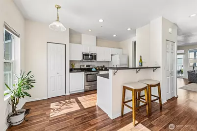 11899 NE 163rd Place, Bothell, WA 98011 - Photo 10