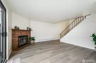 4201 NE 5th St, Renton, WA 98059 - Photo 8