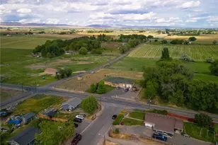 1811 Beam Rd, Granger, WA 98932 - Photo 12