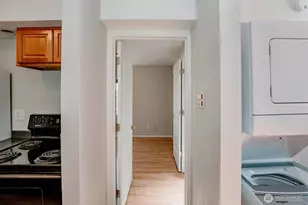 2220 Summit Ave, Everett, WA 98201 - Photo 8